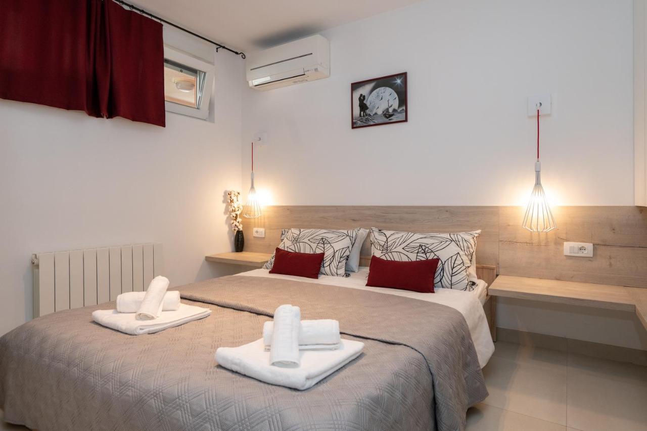 Apartment Tula Šibenik Exterior foto